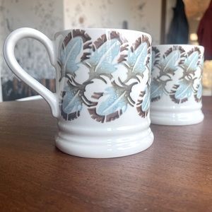 Mint Pair: Rare 2016 Emma Bridgewater 1/2 pint mugs. Blue Feather Pattern